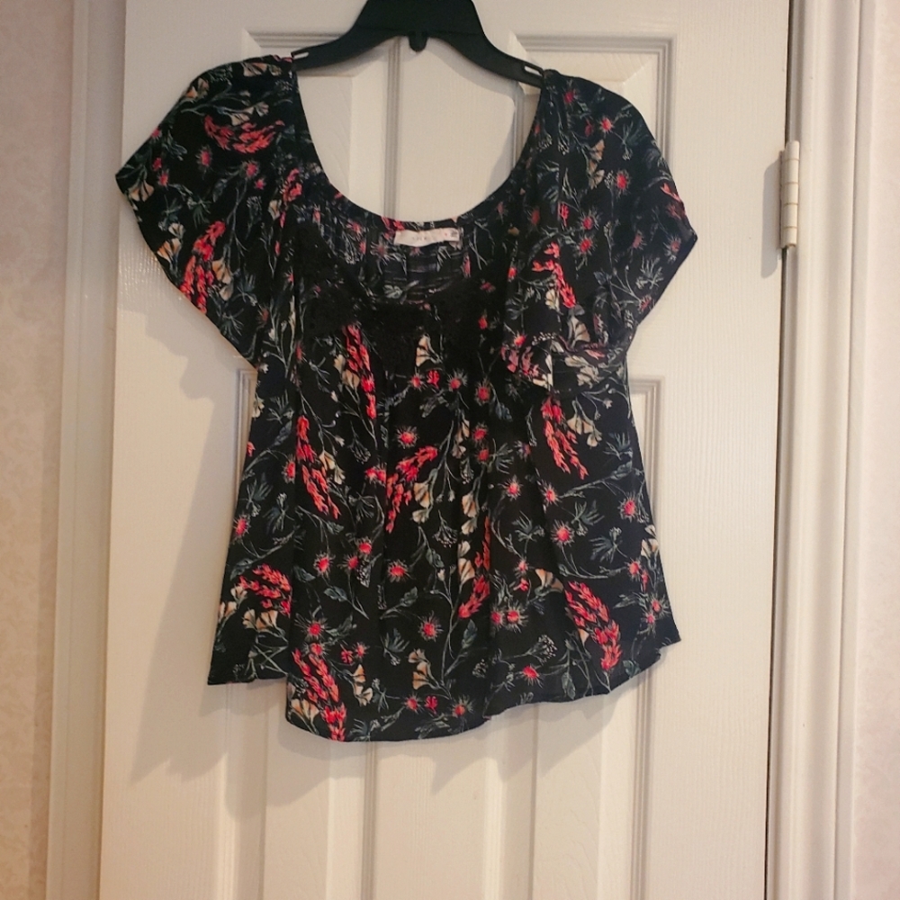 Black and hot Pink top